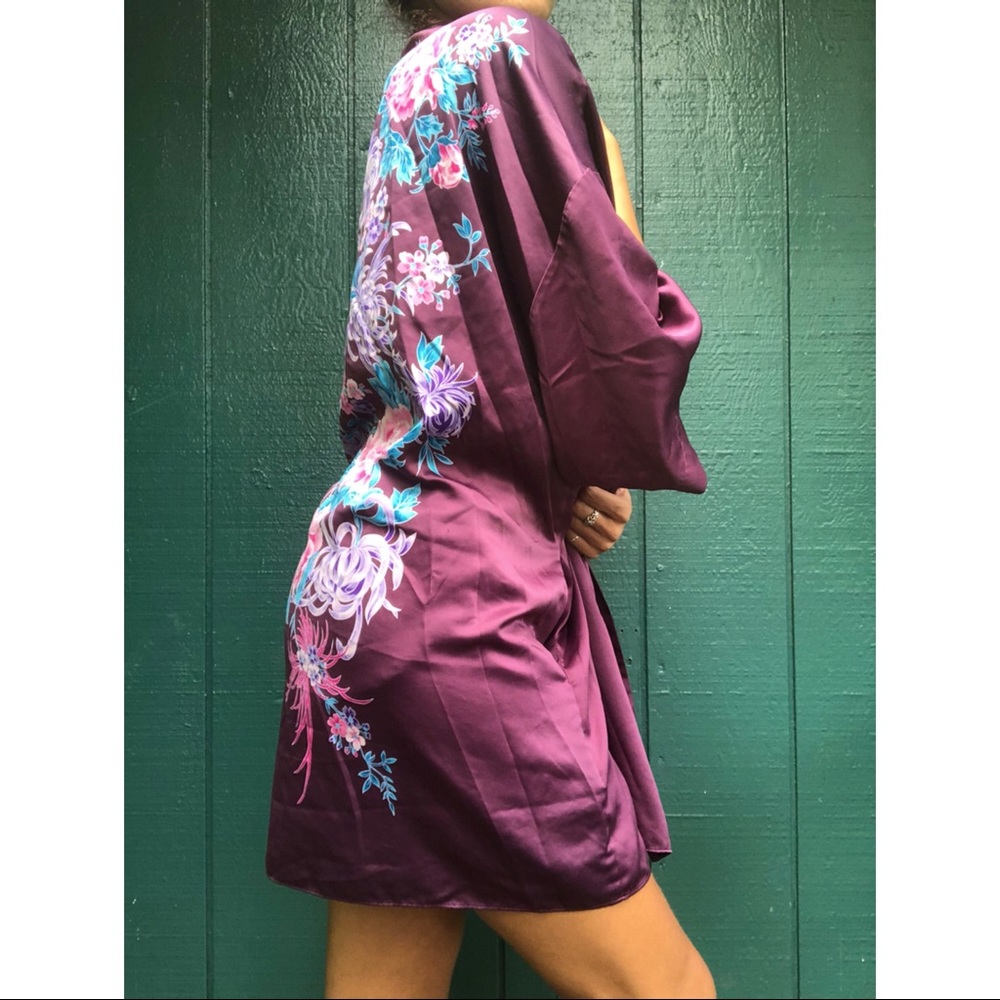 Victoria’s Secret Silky Japanese Flower Robe